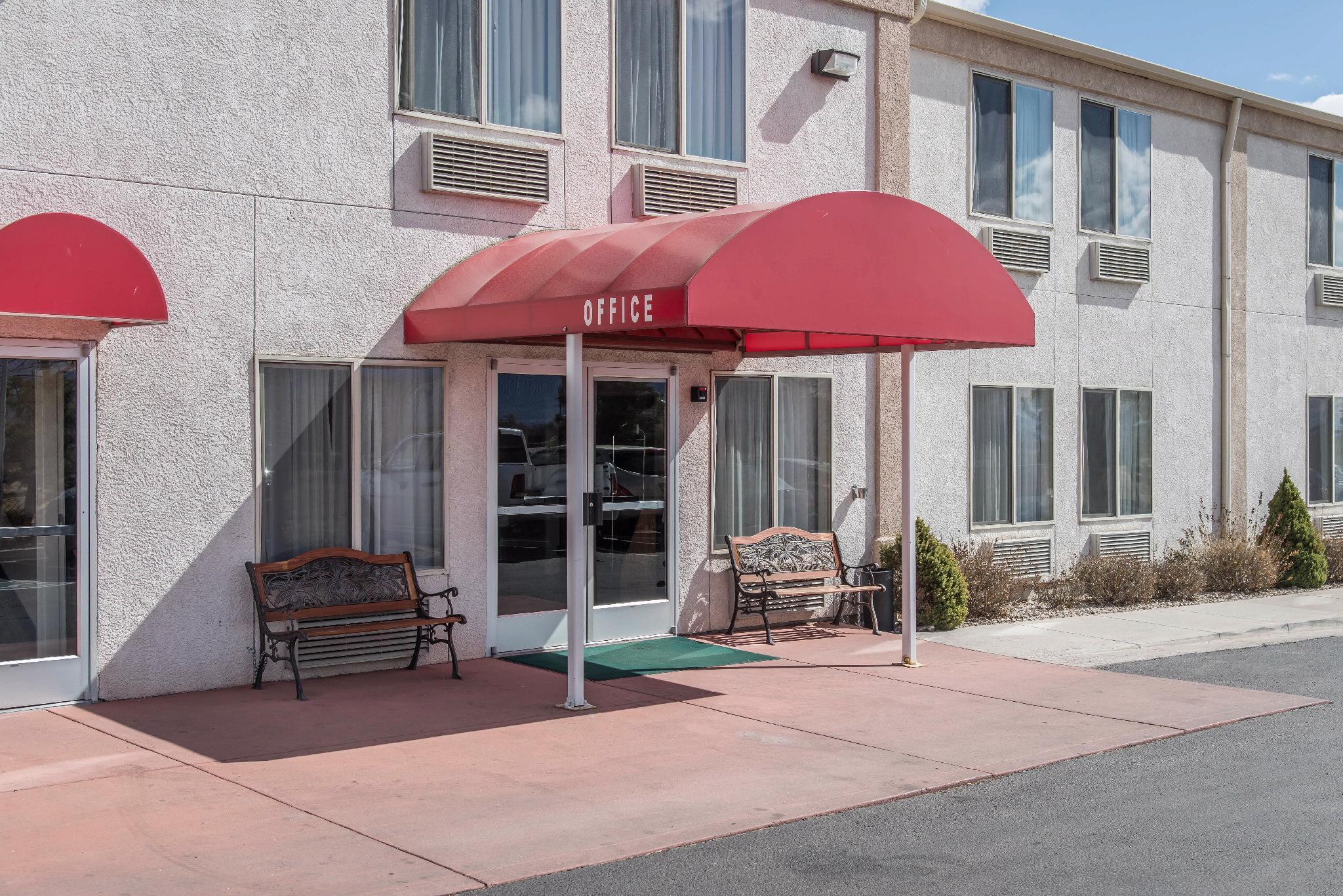 Econo Lodge Airport/Colorado Springs Exterior foto